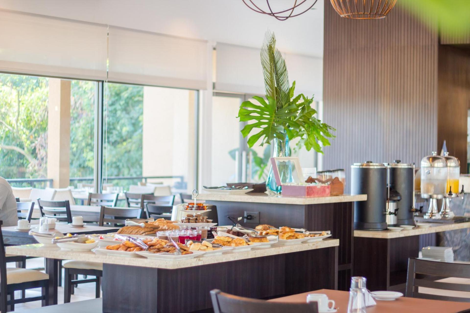 Pirayu Hotel & Resort 푸에르토이과수 외부 사진